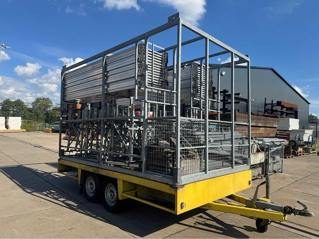 Dakrand beveiliging met hijsbok en aanhanger (198 mtr) - afbeelding 1 van  25
