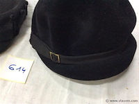 Dames hoedjes 2stuks - afbeelding 3 van  3