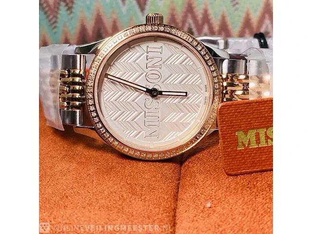 Dames horloge - missoni 60 diamanten 0.33 carat prijs €1900,00 - afbeelding 1 van  8