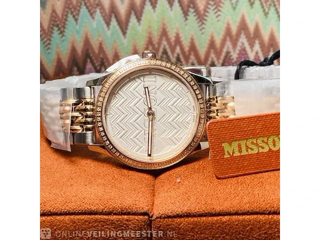 Dames horloge - missoni 60 diamanten 0.33 carat prijs €1900,00 - afbeelding 5 van  8