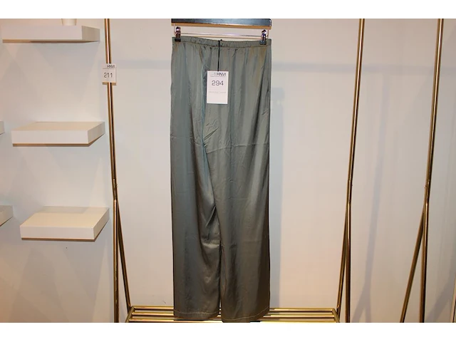 Damesbroek amaya amsterdam, maat m. winkelprijs € 129,95 - afbeelding 1 van  2