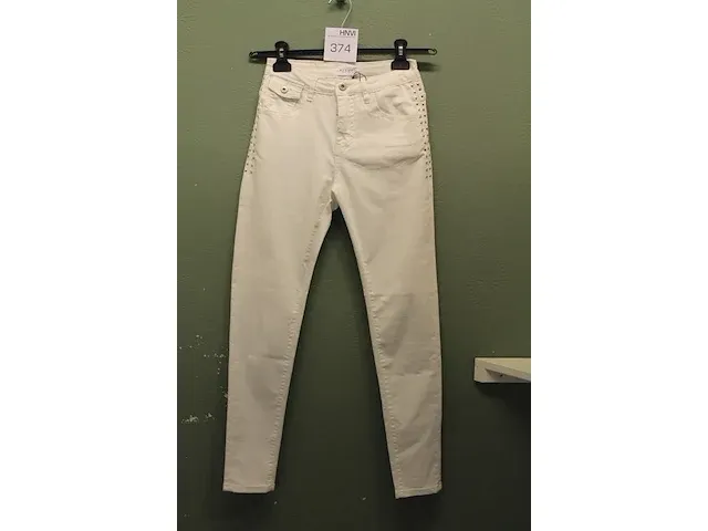 Damesbroek bianco maat 34. adviesverkoopprijs € 119,95 - afbeelding 2 van  5