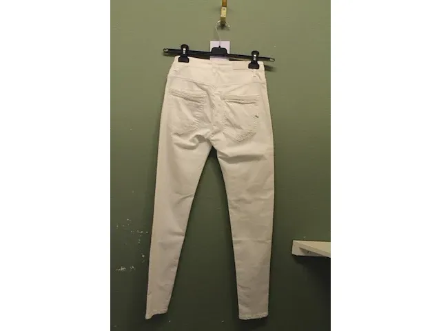 Damesbroek bianco maat 34. adviesverkoopprijs € 119,95 - afbeelding 4 van  5