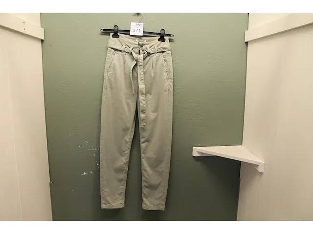 Damesbroek mukus maat xs. adviesverkoopprijs € 119,95 - afbeelding 1 van  4