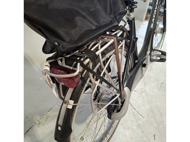 Damesfiets, batavus, genovia - afbeelding 16 van  19