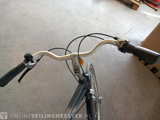 Damesfiets batavus, staccato, grijs / chroom - afbeelding 3 van  13