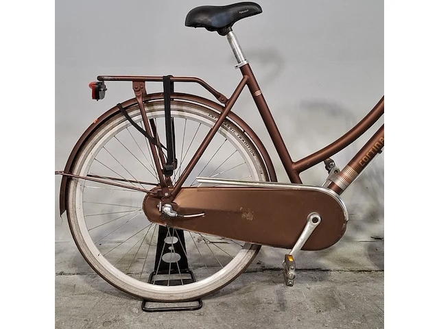 Damesfiets, cortina, transport u4 - afbeelding 8 van  14