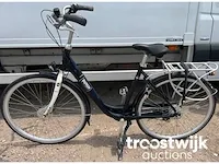 Damesfiets - afbeelding 1 van  3