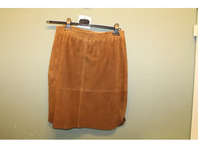 Damesrok dante 6 maat 40. adviesverkoopprijs € 199,99 - afbeelding 2 van  3
