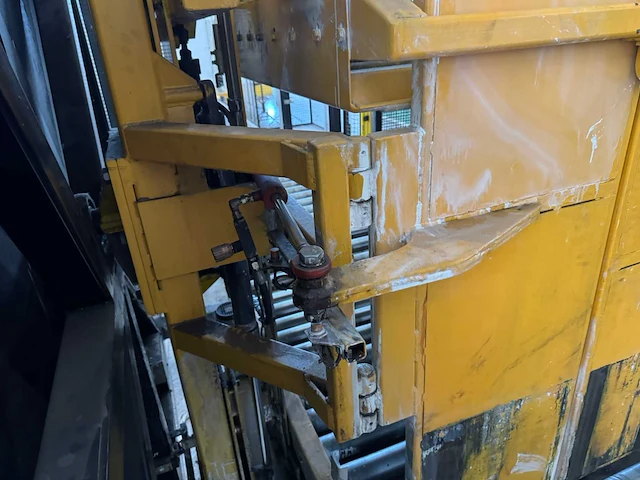 Dan conveyor pallet doorlaat unit met rollenbaan - afbeelding 16 van  20