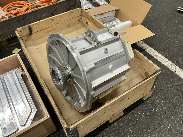 Dana 2022 elektronische motor aandrijf set tm4 sumo hp (450 kw) - afbeelding 16 van  21