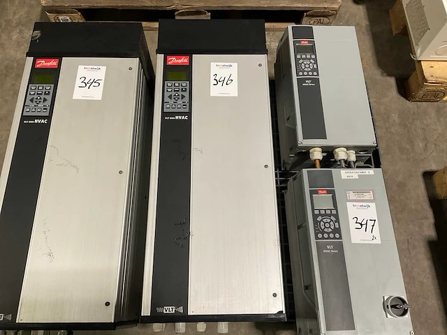 Danfoss - vlt 6000 - 23kva hvac frequentieregelaar - afbeelding 1 van  3