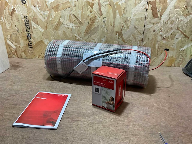 Danfoss efti 150/9 elektrische vloerverwarmingsset 9m² 1350 watt - afbeelding 2 van  9