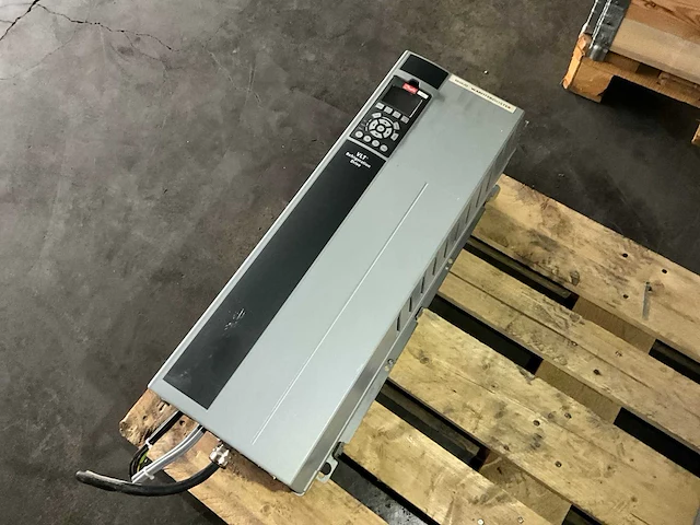 Danfoss fc-103p30kt4p21h1 frequentieregelaar - afbeelding 1 van  5