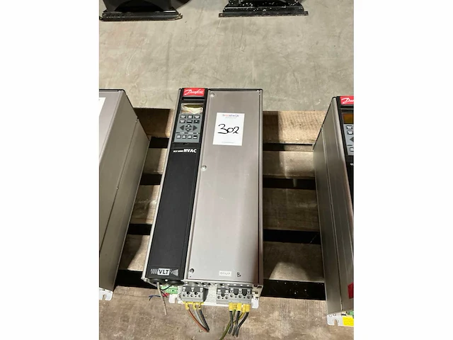 Danfoss frequentieregelaar 23kva - afbeelding 2 van  7