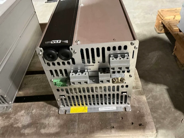 Danfoss frequentieregelaar 23kva - afbeelding 4 van  6