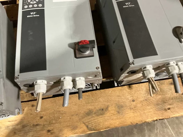 Danfoss frequentieregelaar (2x) - afbeelding 3 van  7