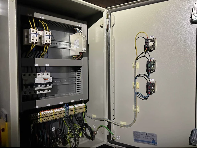 Danfoss frequentieregelaar set met schakelkast (2x) - afbeelding 3 van  15