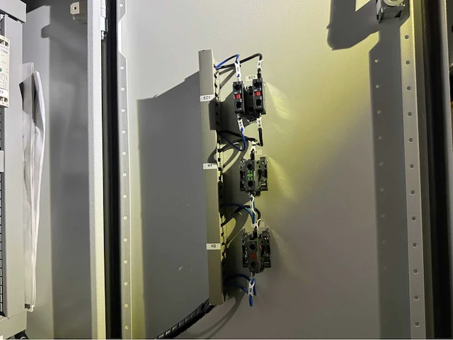 Danfoss frequentieregelaar set met schakelkast (2x) - afbeelding 2 van  16