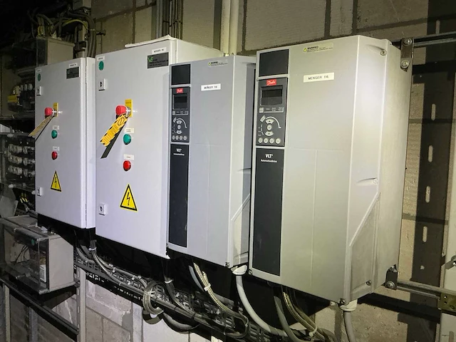 Danfoss frequentieregelaar set met schakelkast (2x) - afbeelding 9 van  16