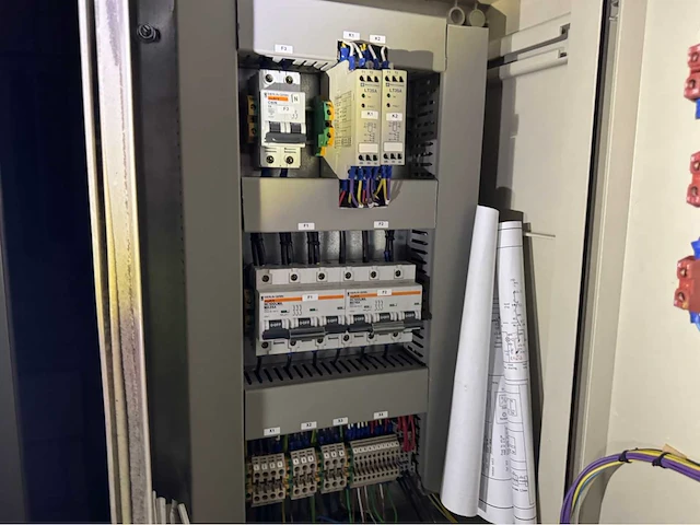 Danfoss frequentieregelaar set met schakelkast - afbeelding 5 van  13