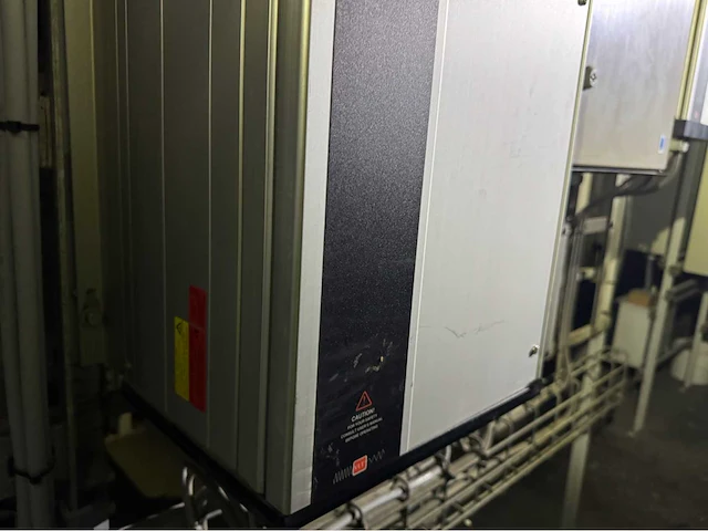 Danfoss frequentieregelaar set met schakelkast - afbeelding 12 van  13