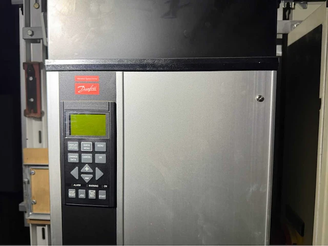 Danfoss frequentieregelaar set met schakelkast - afbeelding 14 van  14