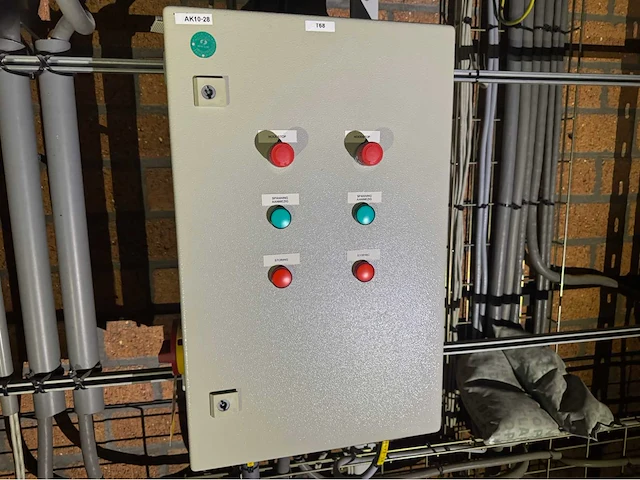 Danfoss frequentieregelaars set met schakelkast - afbeelding 10 van  14