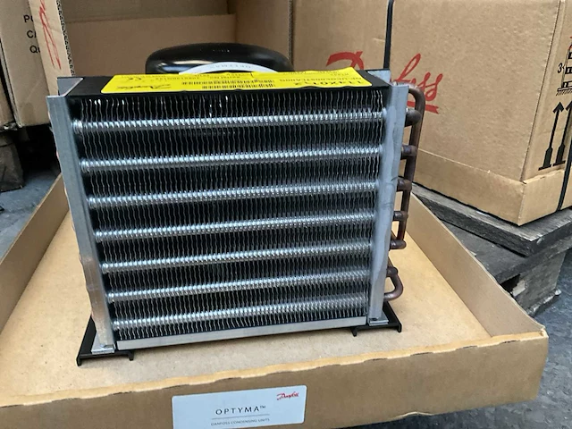 Danfoss optyma koelaggregaat - afbeelding 5 van  12