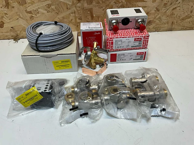 Danfoss overige installatie materialen (8x) - afbeelding 7 van  14