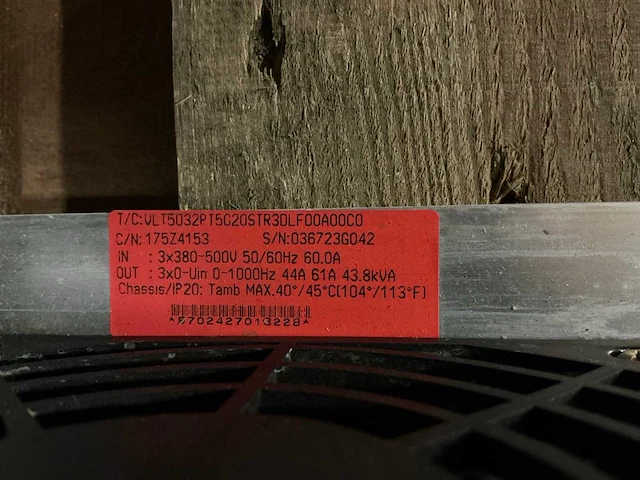 Danfoss vlt5000 frequentieregelaar 43,8kva (2x) - afbeelding 4 van  5