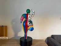 Dansende rubens vrouw op sokkel - afbeelding 4 van  7