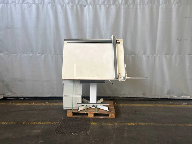 Daro reiss ordinatt 3 tekentafel en archiefkast (2x) - afbeelding 1 van  5