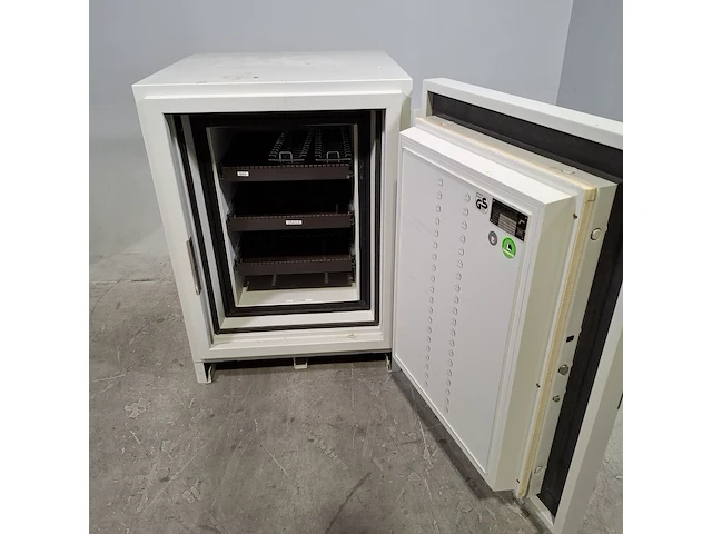 Data safe kluis, lampertz, dis-datasafe s, 2001 - afbeelding 10 van  11