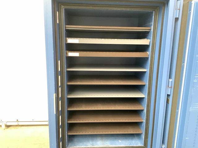 Datasafe lampertz s15 brandwerende kluis - afbeelding 14 van  15
