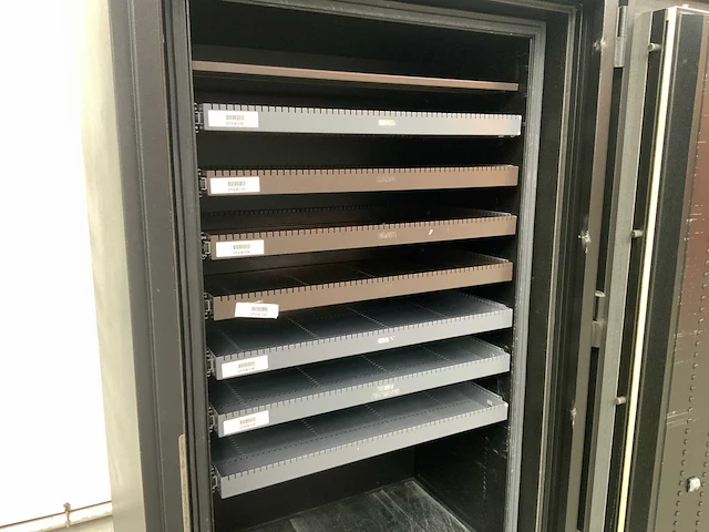 Datasafe lampertz s15 brandwerende kluis - afbeelding 2 van  13