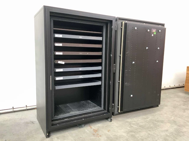 Datasafe lampertz s15 brandwerende kluis - afbeelding 6 van  13