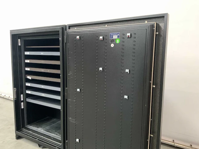 Datasafe lampertz s15 brandwerende kluis - afbeelding 9 van  13