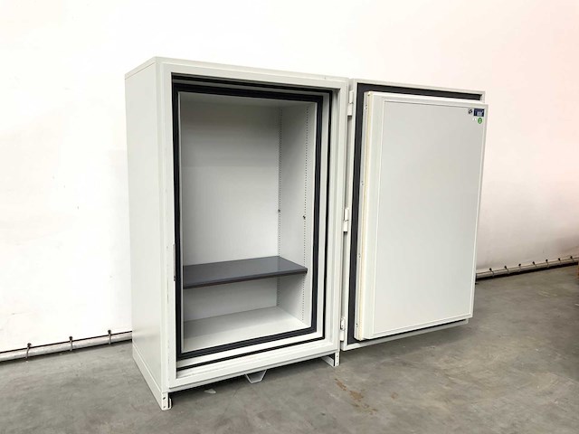 Datasafe lampertz s15 brandwerende kluis - afbeelding 9 van  16