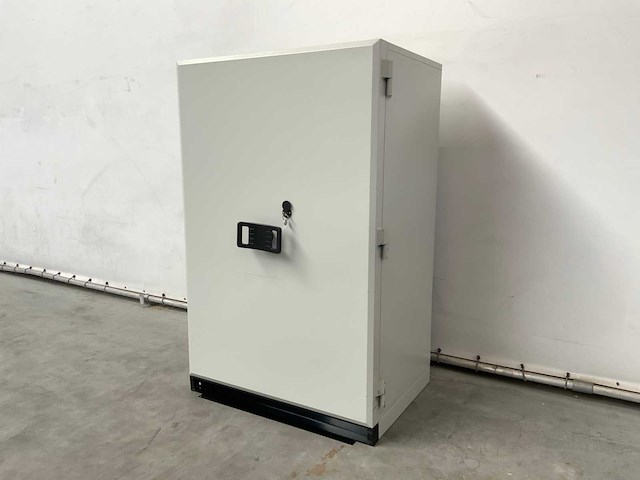 Datasafe lampertz s15 brandwerende kluis - afbeelding 13 van  16
