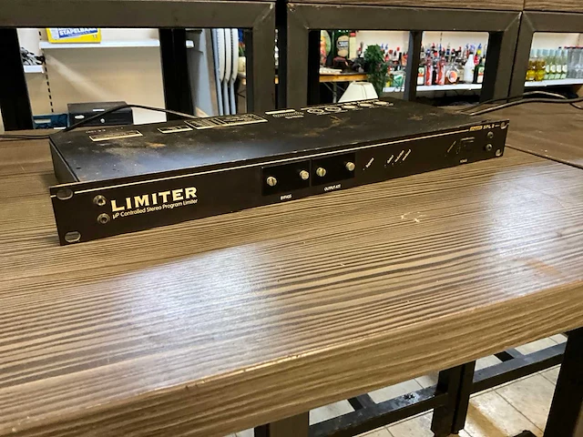 Dateq spl 2 limiter en equalizer - afbeelding 5 van  11