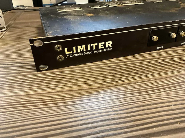 Dateq spl 2 limiter en equalizer - afbeelding 6 van  11