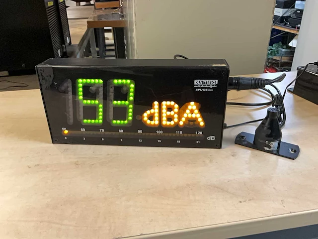 Dateq spl-d2 decibel meter - afbeelding 1 van  9