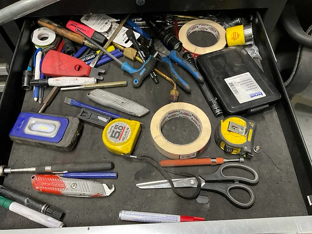Datona werkbank met inhoud - afbeelding 14 van  26