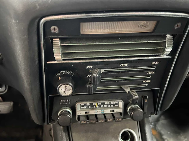 Datsun - 240z - oldtimer - 1970 - afbeelding 21 van  48