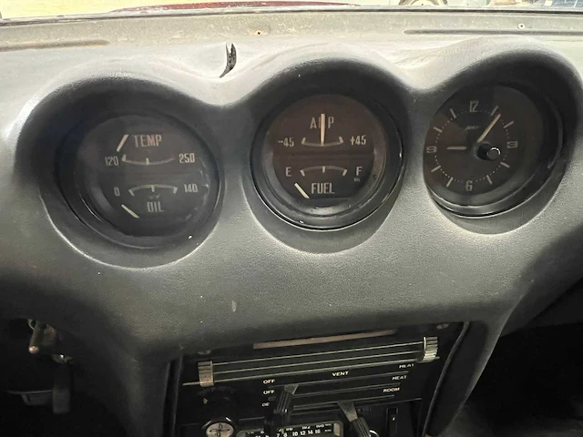 Datsun - 240z - oldtimer - 1970 - afbeelding 43 van  48