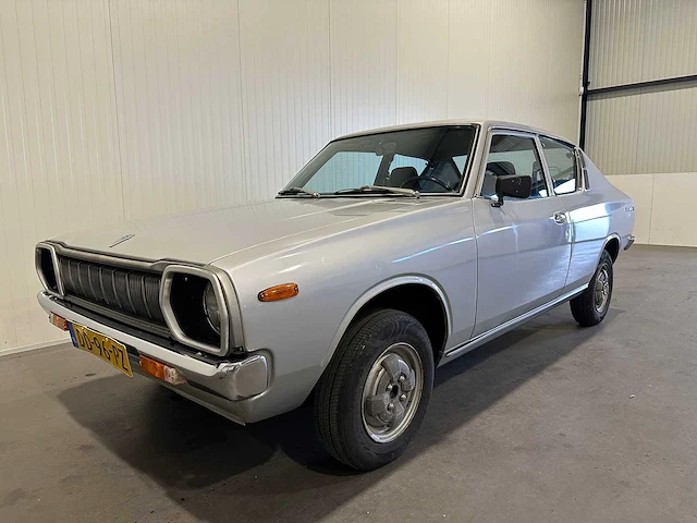 Datsun 100 a fii oldtimer dd-96-pz - afbeelding 1 van  14
