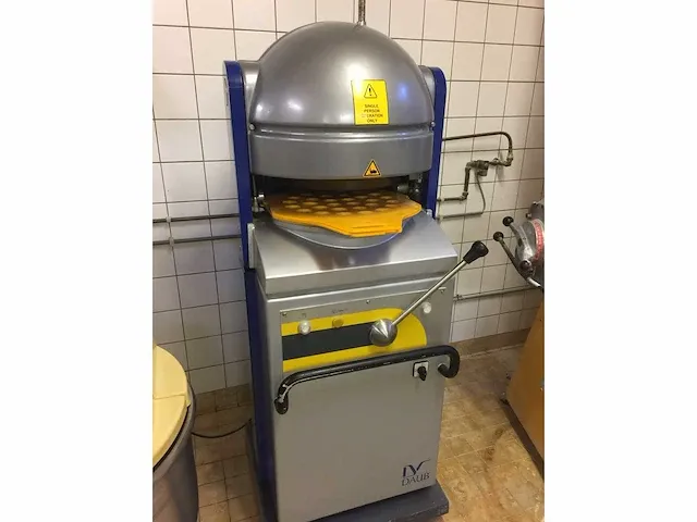 Daub - dr. robot 2 automaat - opbolmachine - afbeelding 7 van  7