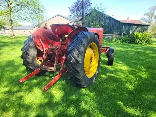 David brown 850 oldtimer tractor - afbeelding 6 van  9