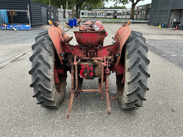 David brown 950 oldtimer tractor - afbeelding 12 van  17
